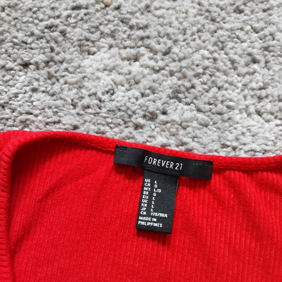 F21 red top - Picture 3 of 4